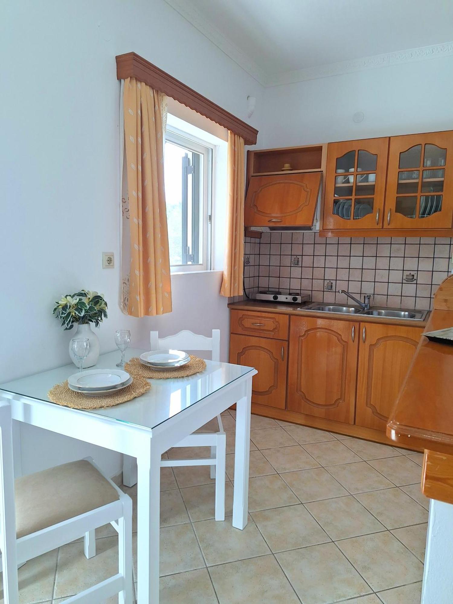 Villa Dionysia Amúdi Kültér fotó